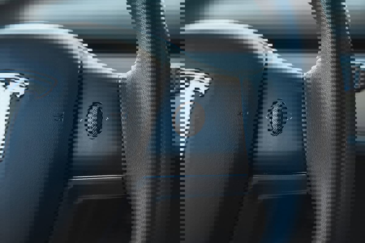 Used 2021 Tesla Model 3 Standard Range Plus image 27