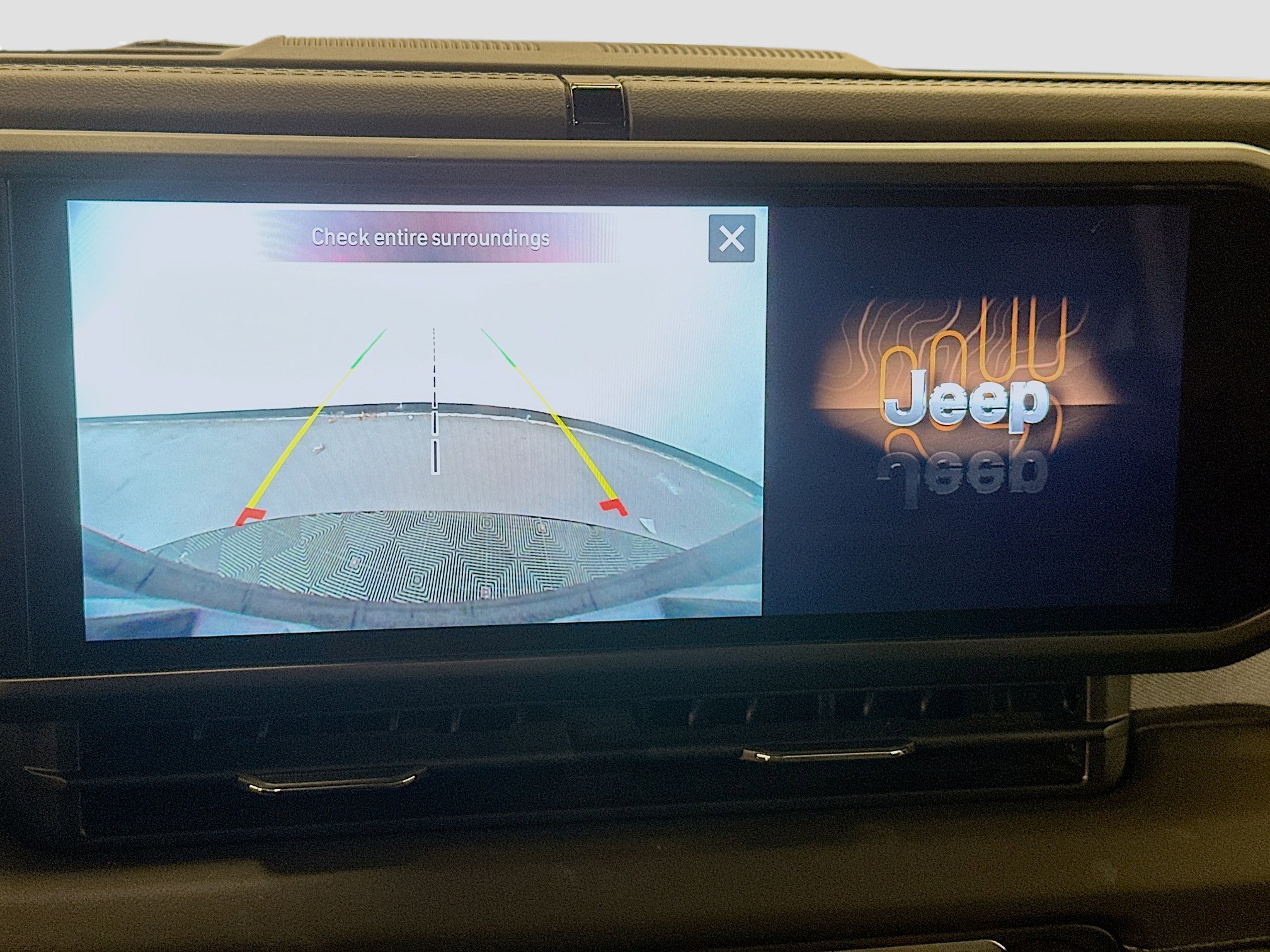 Used 2025 Jeep Wrangler Sahara image 23