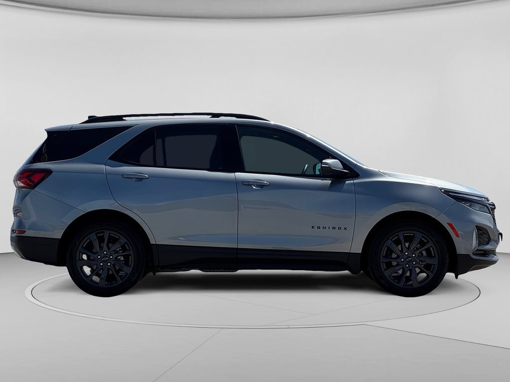 Used 2024 Chevrolet Equinox RS FWD image 31