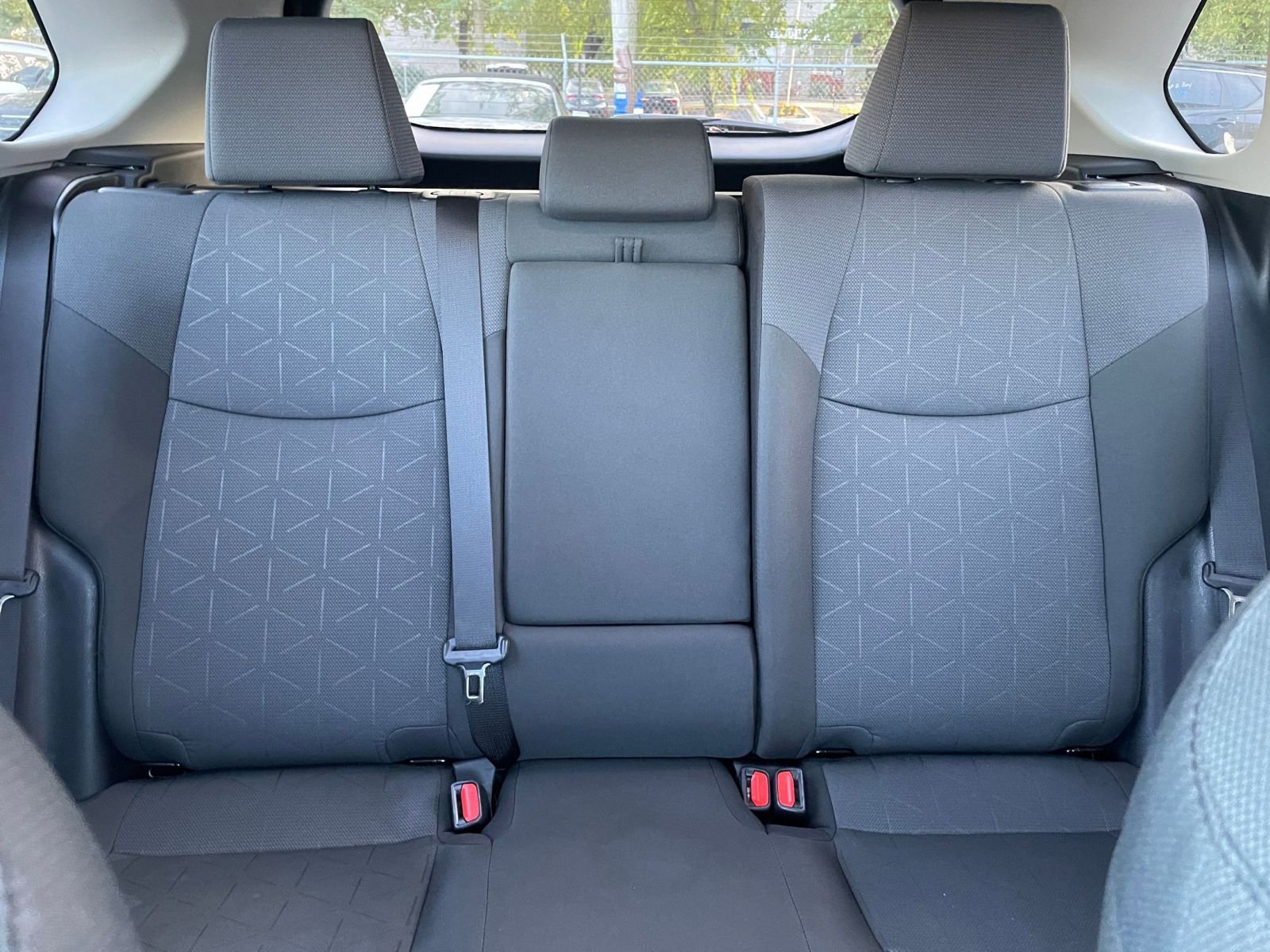 Used 2025 Toyota RAV4 XLE image 39