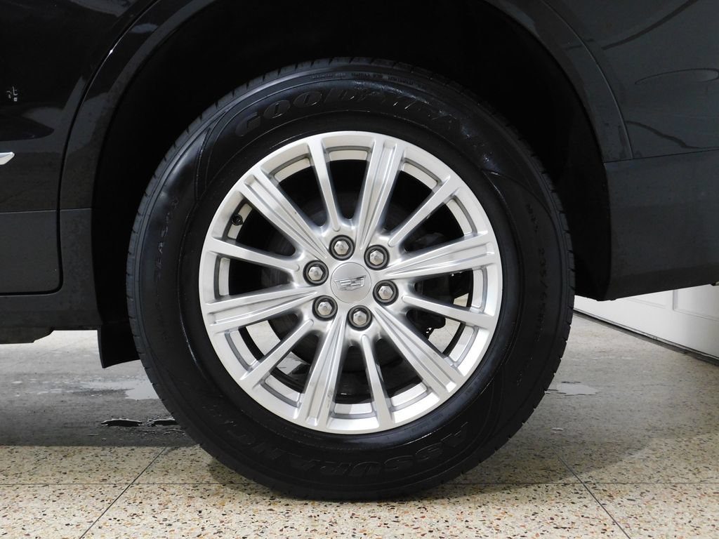 Used 2017 Cadillac XT5 FWD image 71