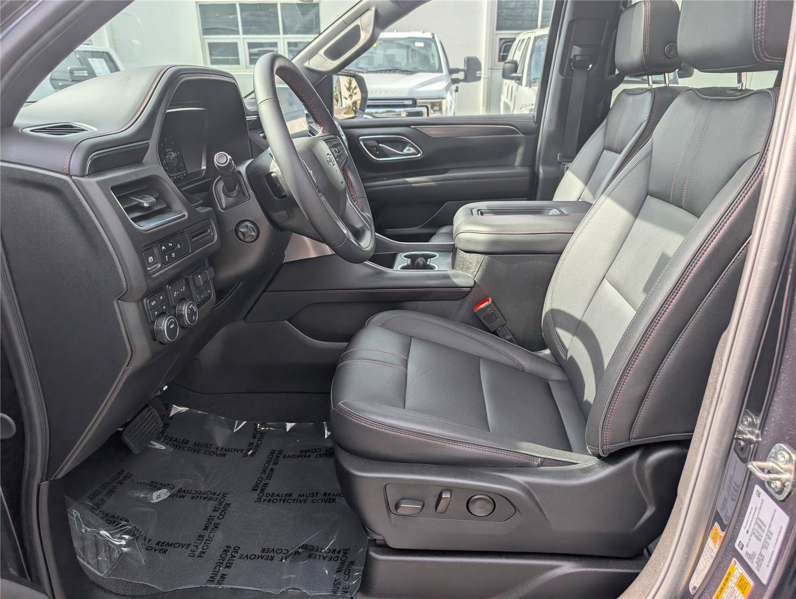 Used 2024 Chevrolet Tahoe RST w/ Luxury Package AWD/4WD image 19