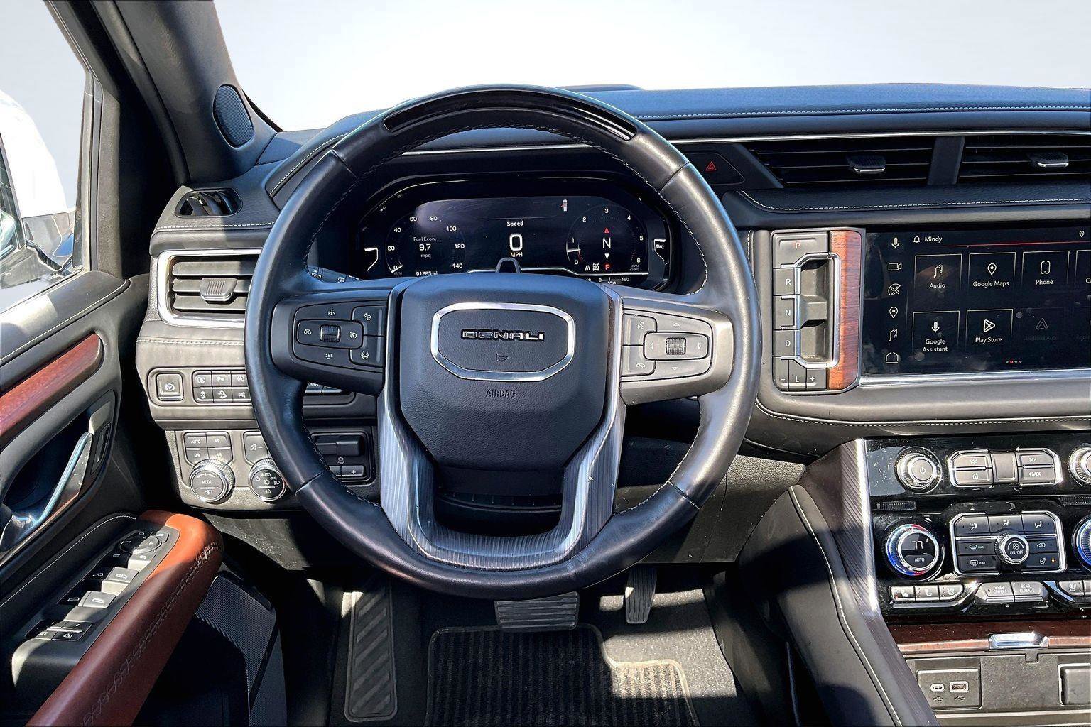 Used 2023 GMC Yukon XL Denali Ultimate image 6