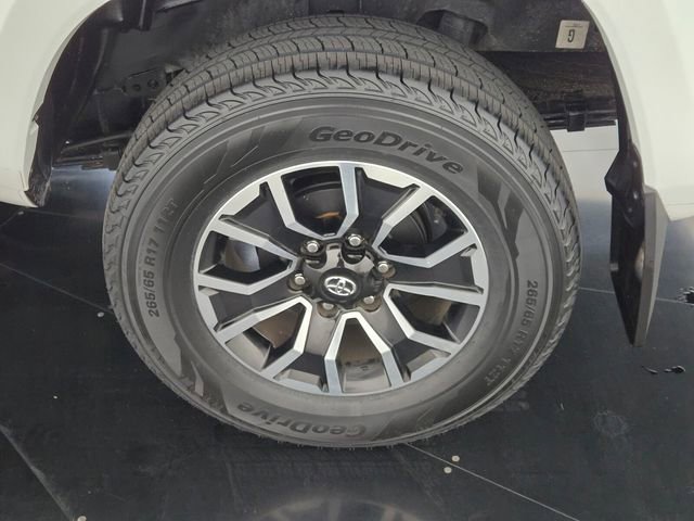 Used 2023 Toyota Tacoma TRD Sport w/ Advanced Technology Package AWD/4WD image 11
