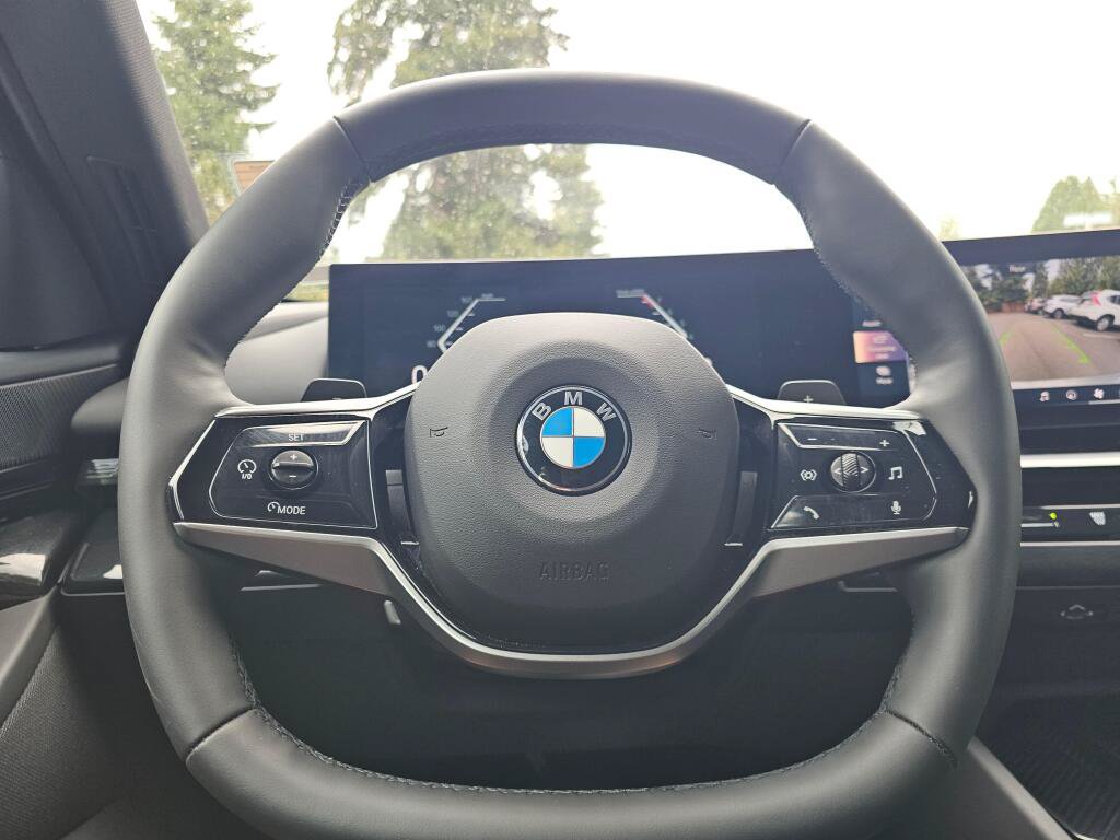 Used 2026 BMW 530i xDrive AWD/4WD image 26