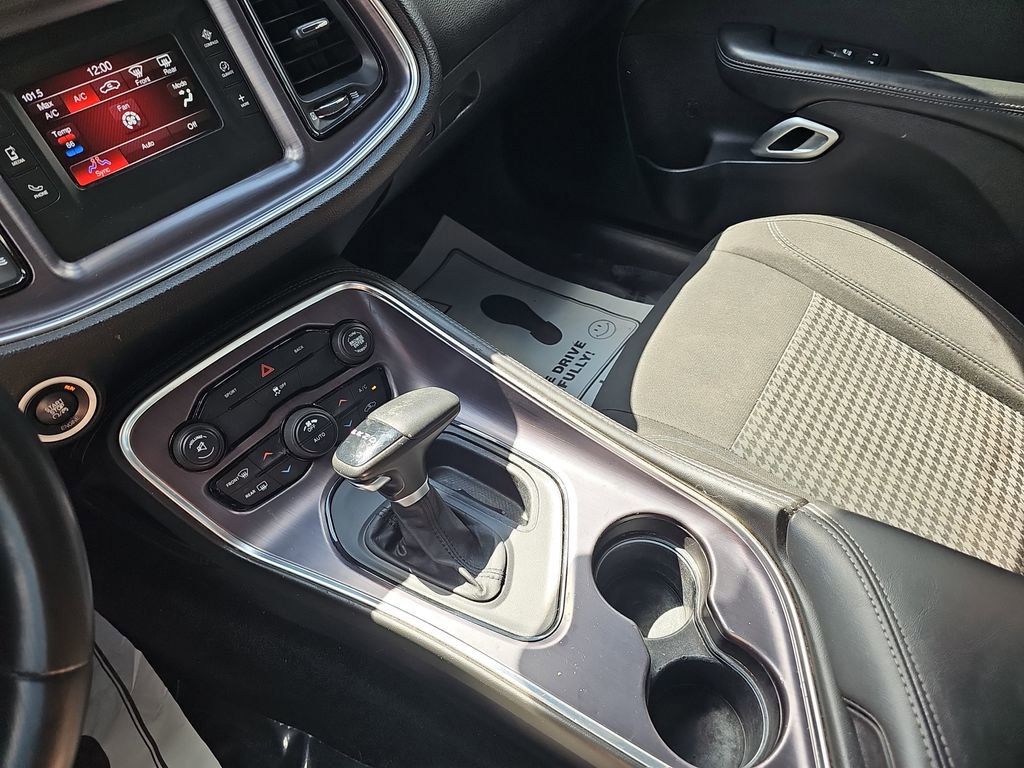 Used 2016 Dodge Challenger R/T image 27