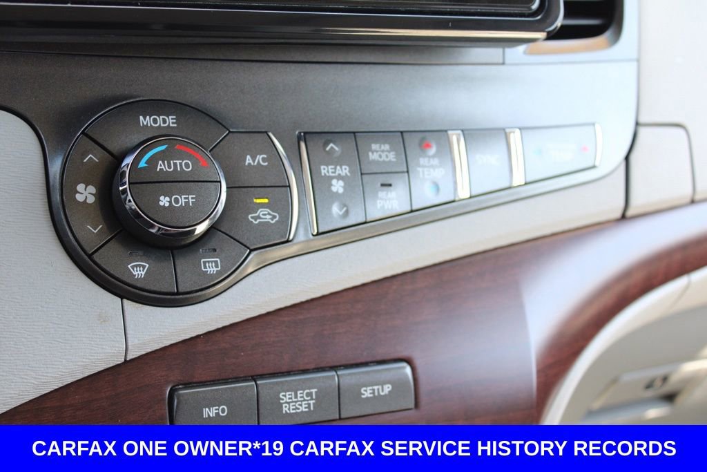 Used 2014 Toyota Sienna XLE w/ XLE Premium Package FWD image 46