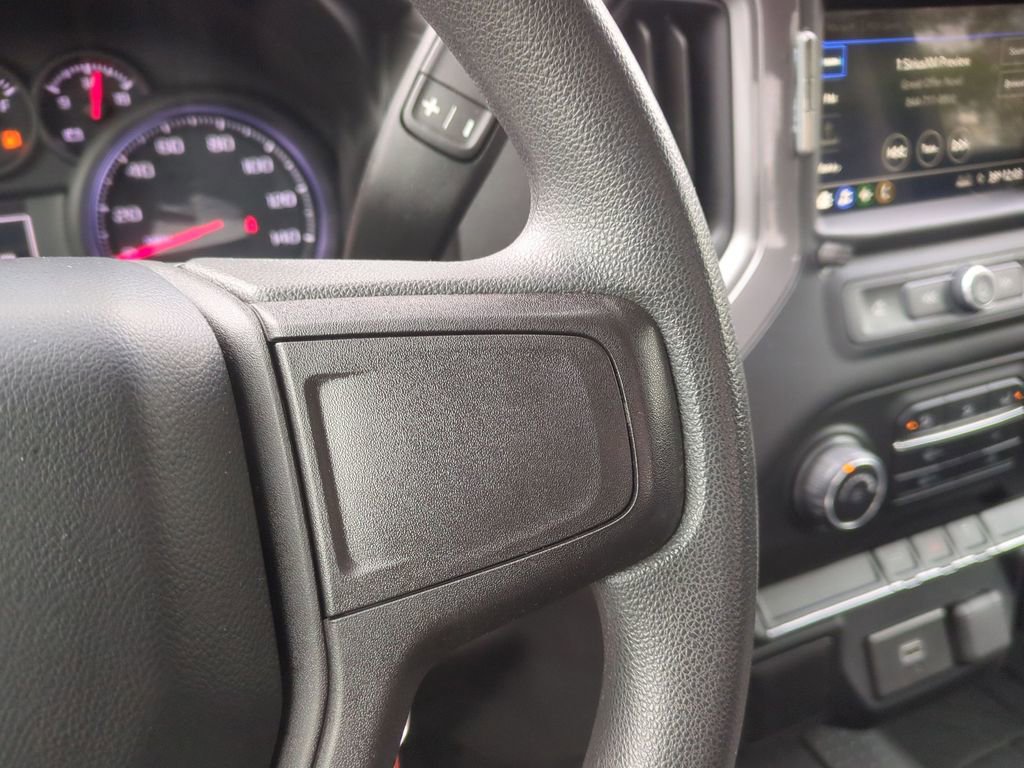 Used 2019 Chevrolet Silverado 1500 Custom w/ Custom Value Package image 17