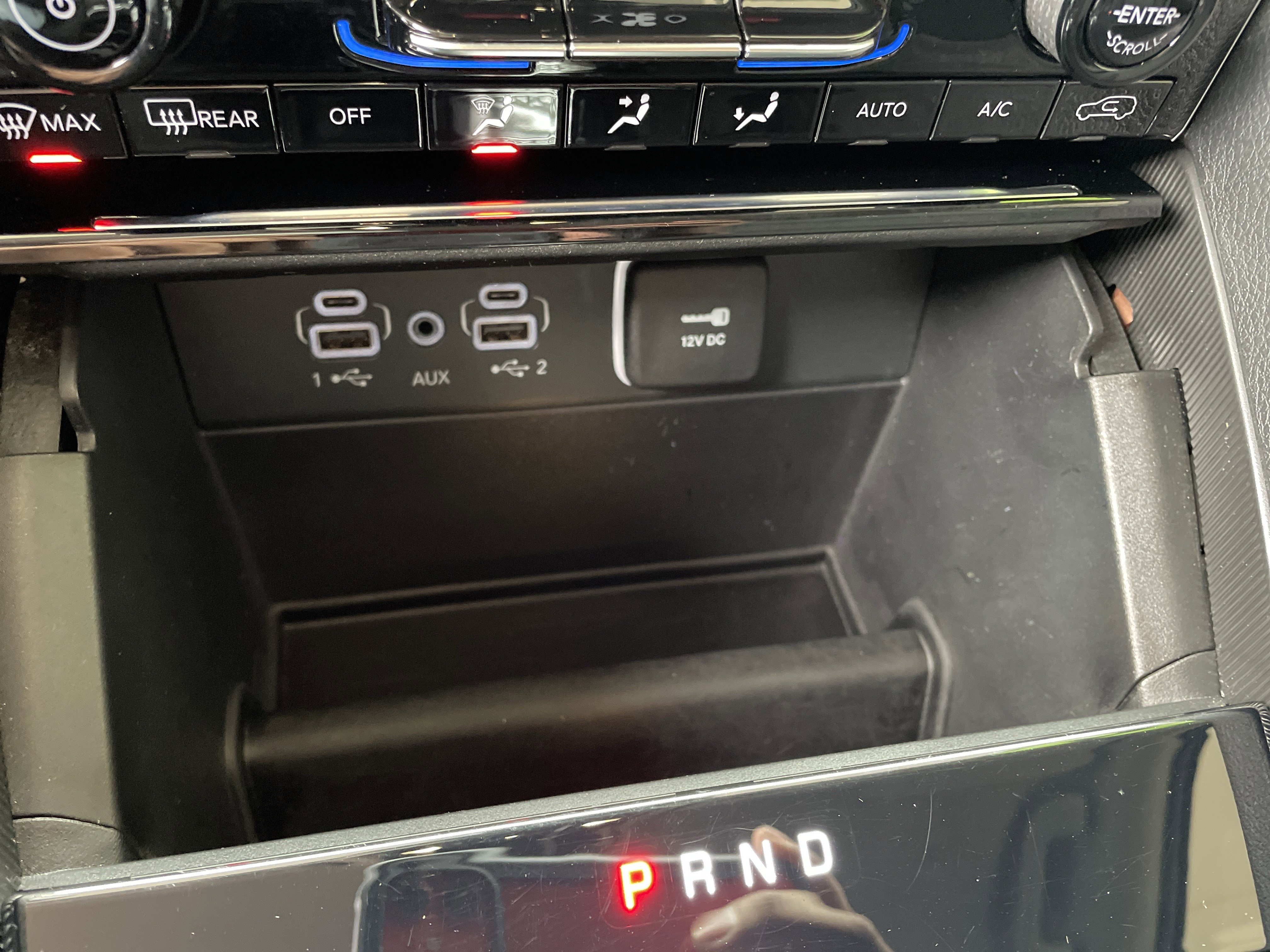 Used 2023 Jeep Grand Cherokee Laredo w/ MOPAR Finishing Package image 27