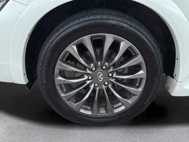 Used 2016 INFINITI QX80 Limited AWD/4WD image 10