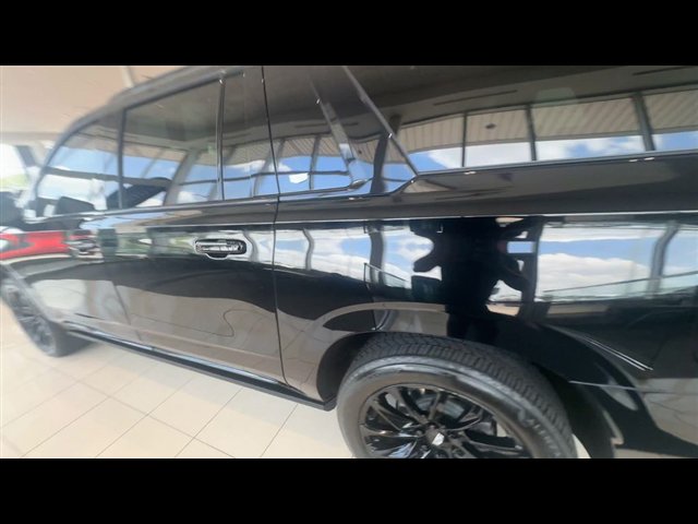 Used 2025 Cadillac Escalade ESV Sport w/ Touring Package AWD/4WD image 6