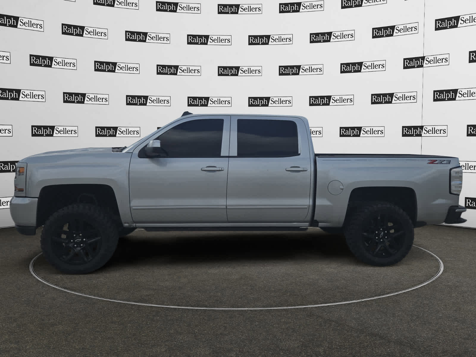 Used 2018 Chevrolet Silverado 1500 LT w/ All Star Edition image 3
