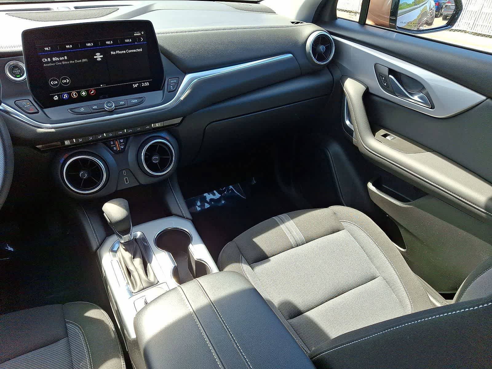 Certified 2023 Chevrolet Blazer LT w/ LPO, Black Grille Bar Package FWD image 12