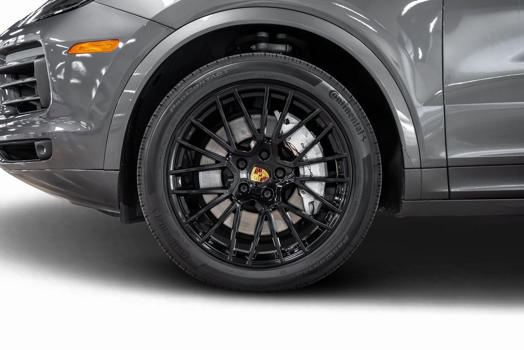 Used 2021 Porsche Cayenne Coupe image 12