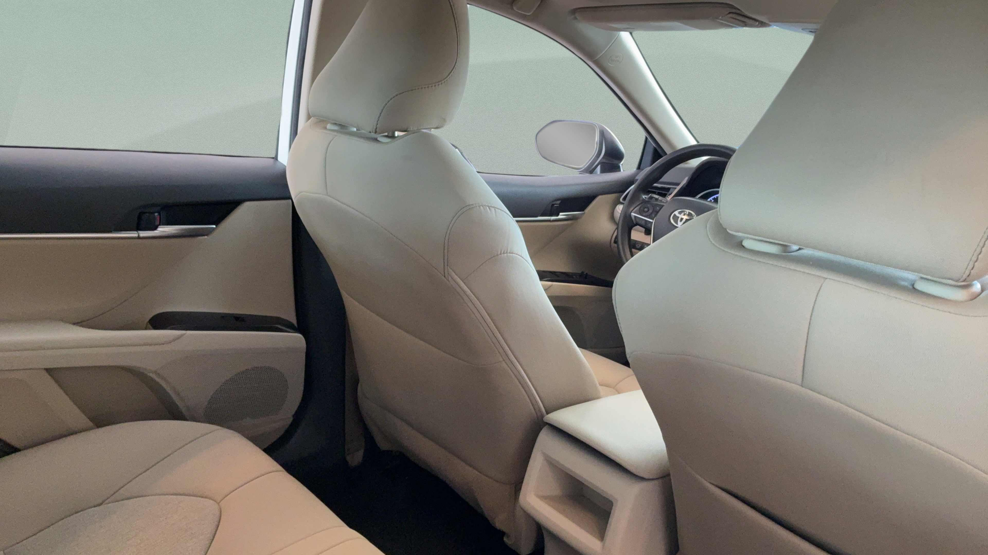 Used 2024 Toyota Camry LE w/ Convenience Package FWD image 37