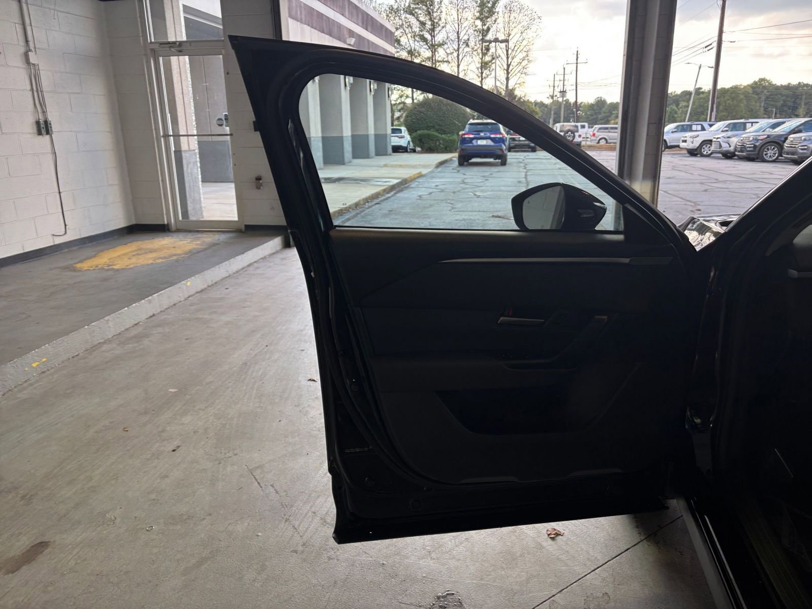 Used 2025 MAZDA CX-50 AWD 2.5 S w/ Preferred Package image 20