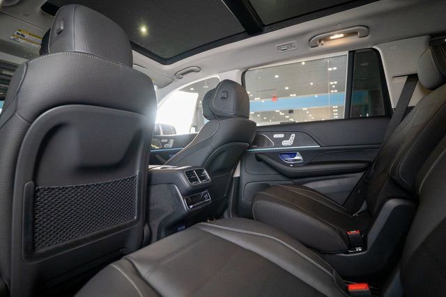 New 2026 Mercedes-Benz GLS 450 4MATIC image 30