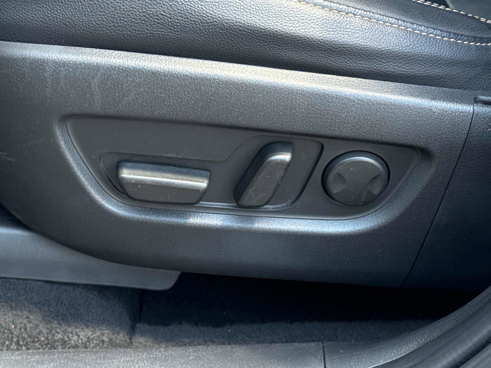 Certified 2025 MAZDA CX-90 3.3 Turbo w/ Preferred Package image 21