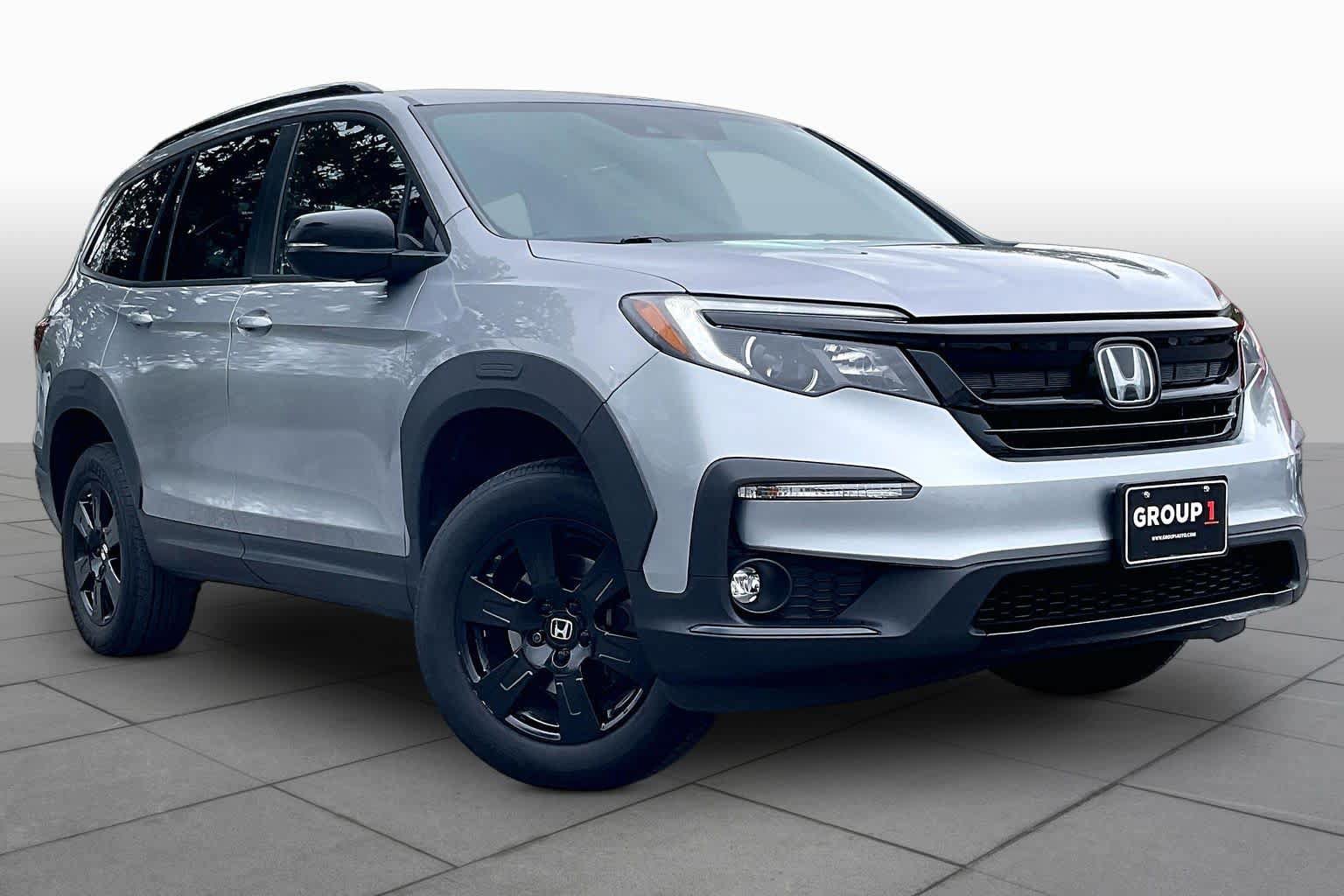 Used 2022 Honda Pilot TrailSport image 2