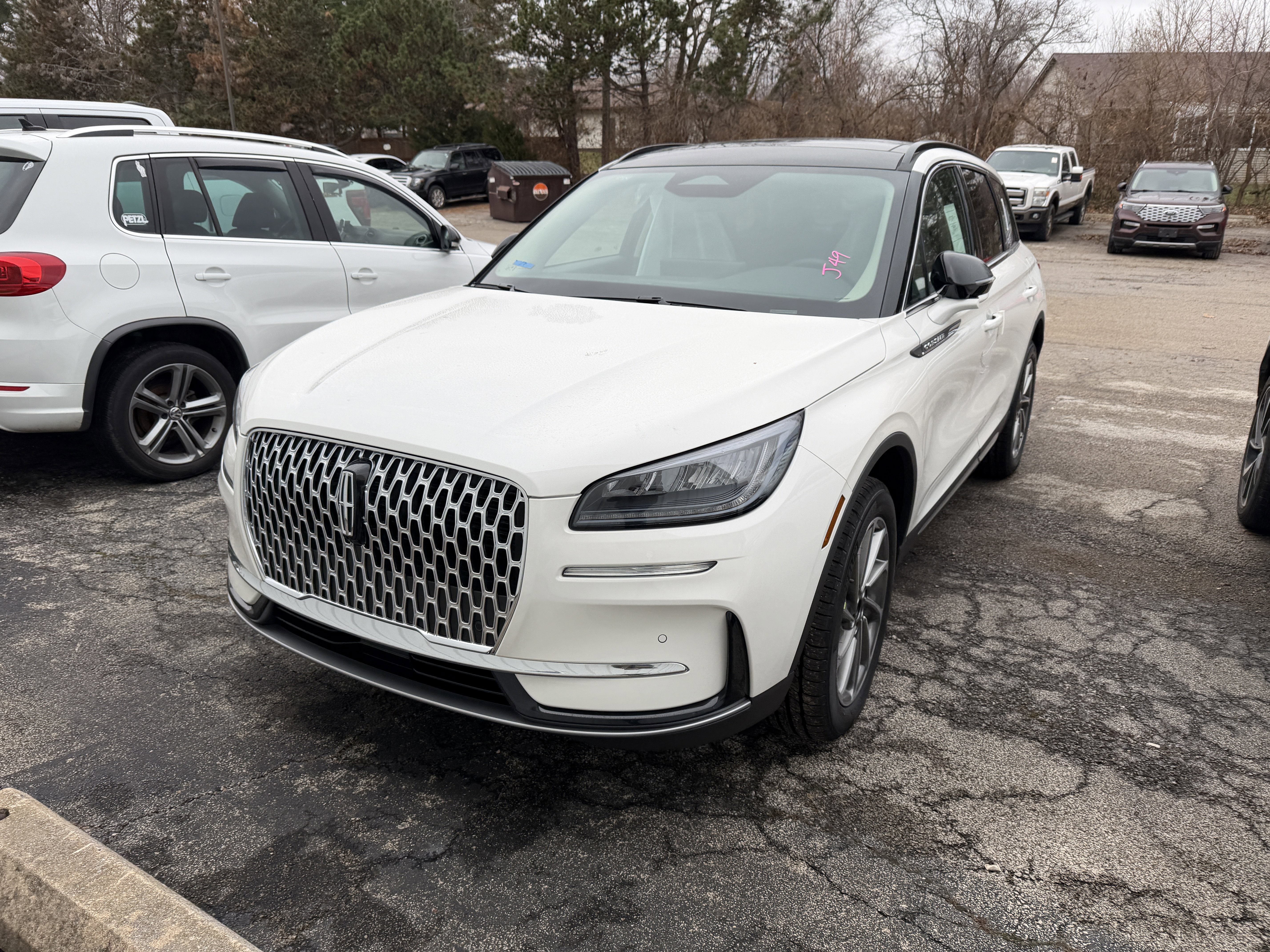 New 2026 Lincoln Corsair Premiere image 2