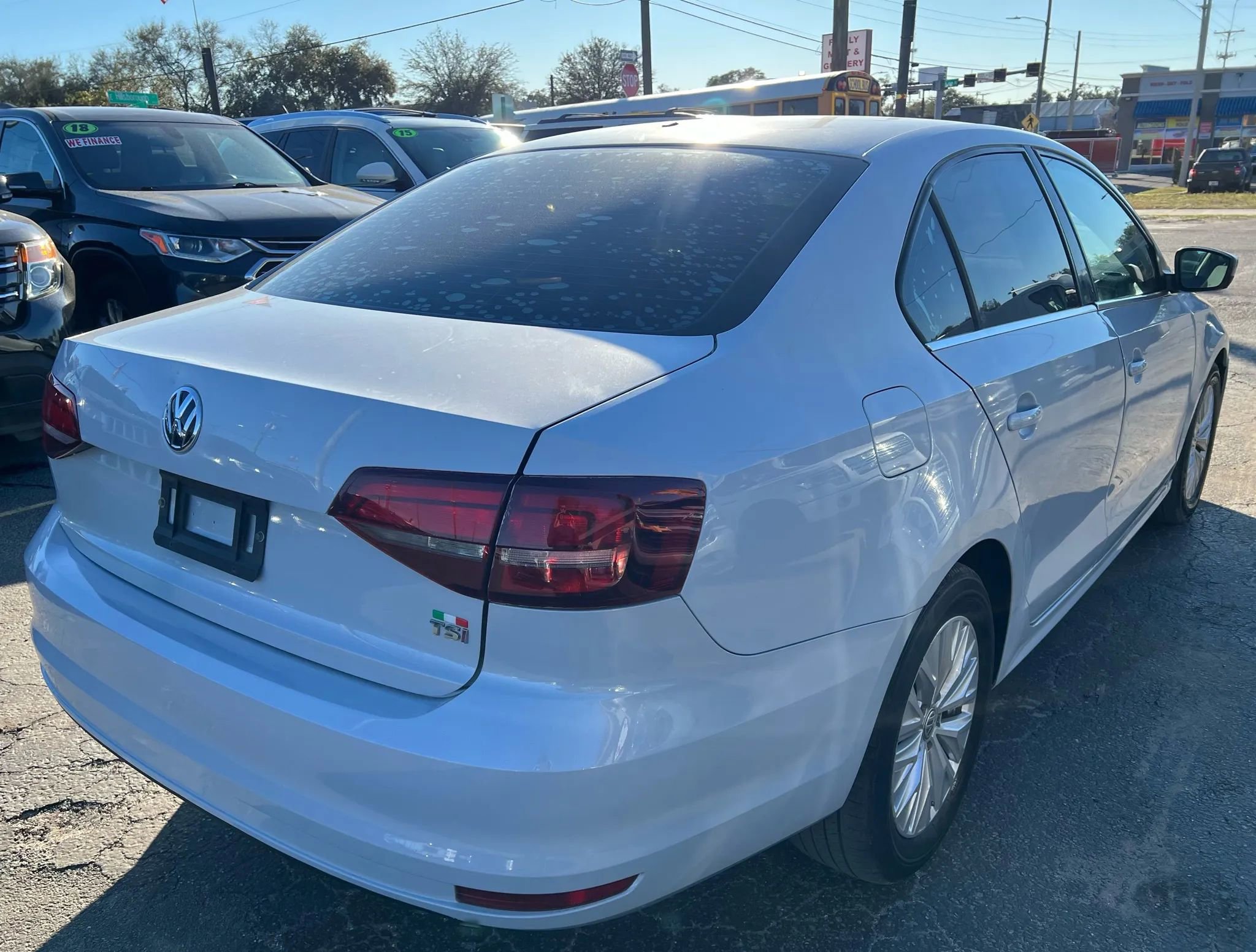 Used 2017 Volkswagen Jetta S image 5