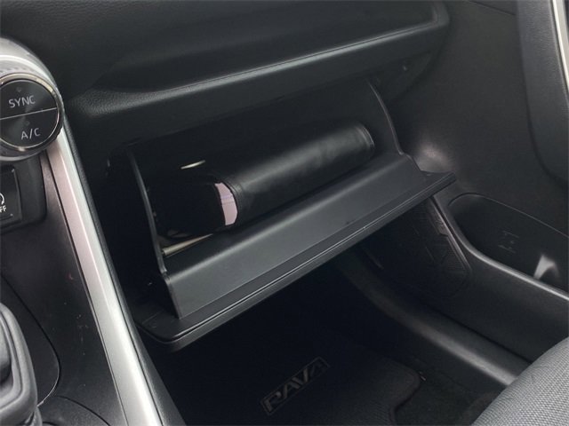 Used 2024 Toyota RAV4 XLE image 30