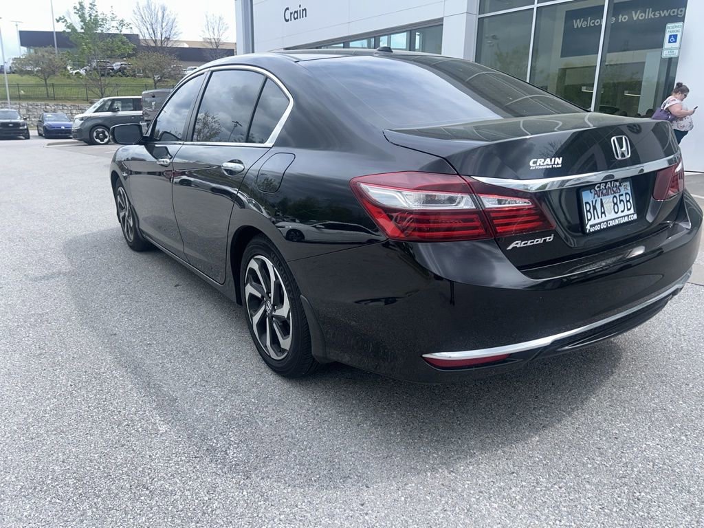 Used 2016 Honda Accord EX image 3