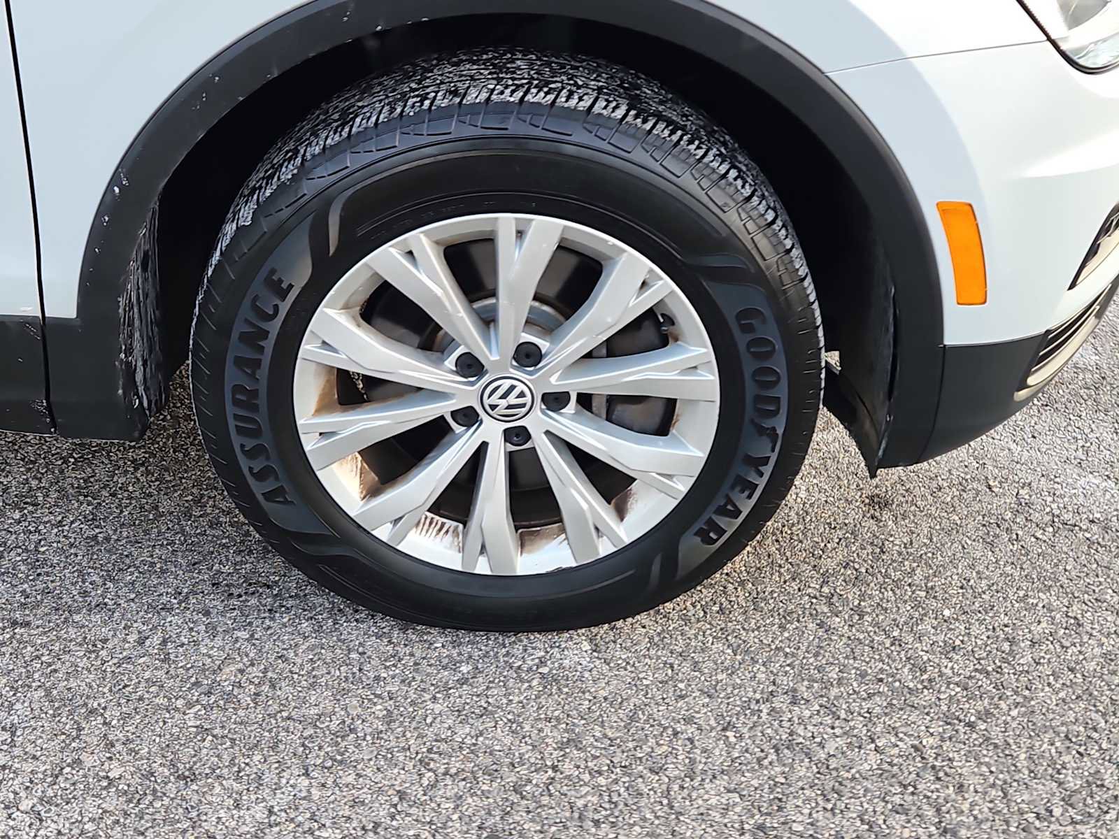 Used 2019 Volkswagen Tiguan S w/ Driver Assistance Package image 10