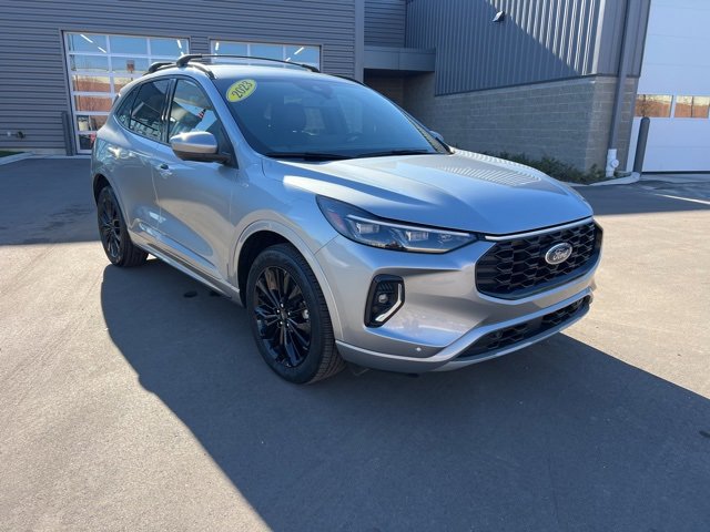 Used 2023 Ford Escape ST-Line Elite image 3
