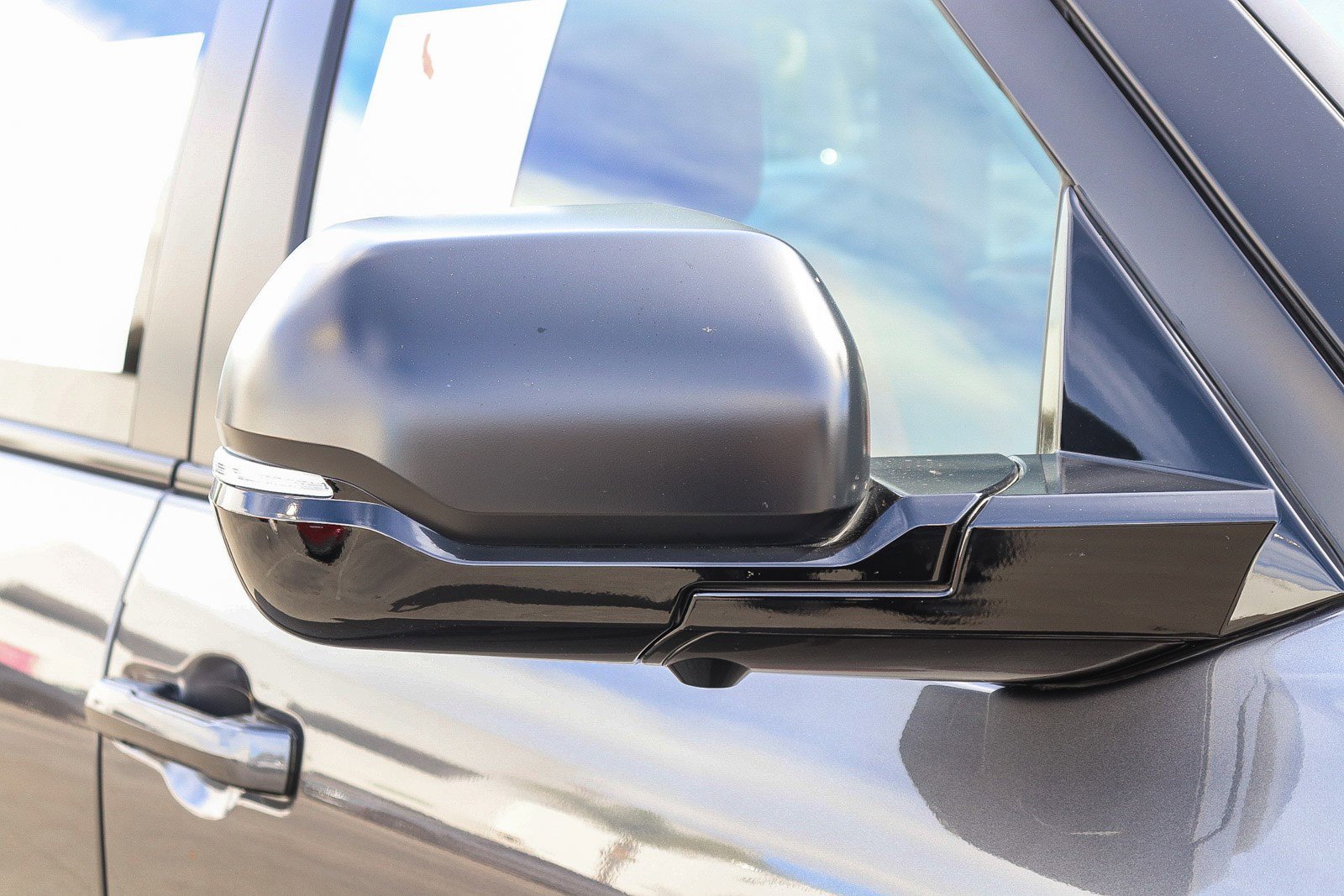 Used 2025 Toyota Sequoia TRD Pro w/ Tow Technology Package image 8