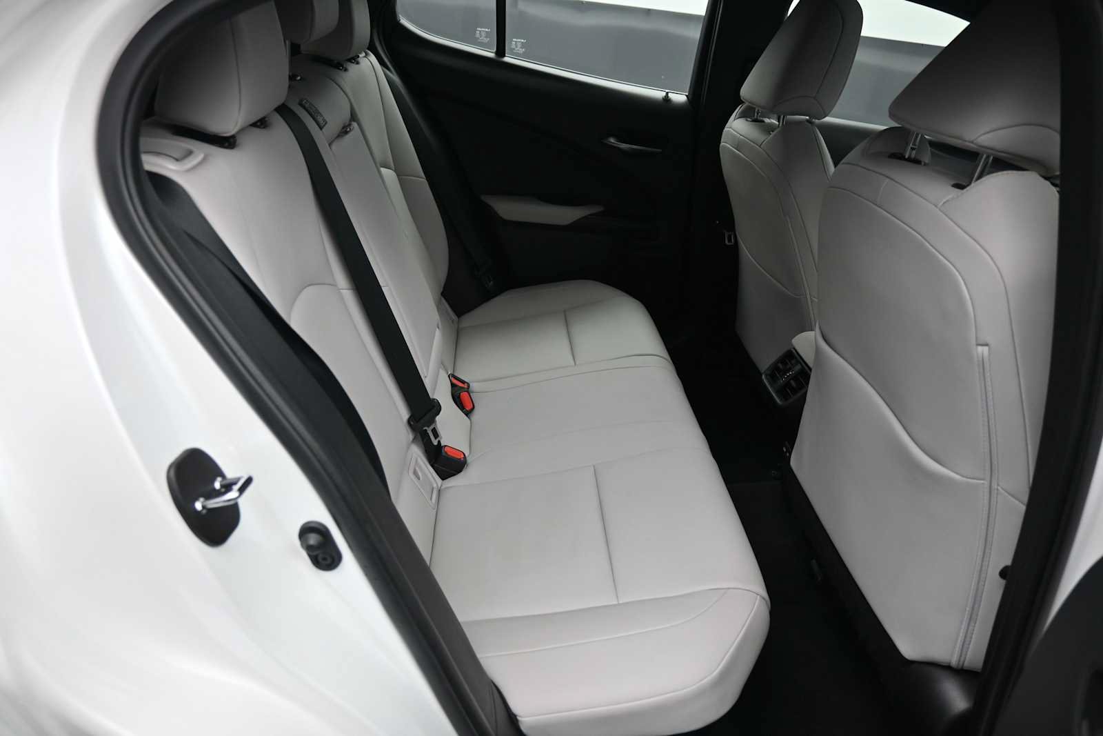 Used 2021 Lexus UX 250h w/ Premium Package AWD/4WD image 25