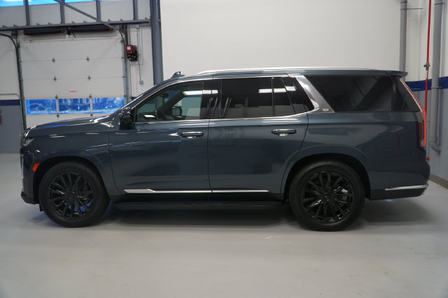 Used 2021 Cadillac Escalade Premium Luxury w/ Driver Assist Tech Package AWD/4WD image 2