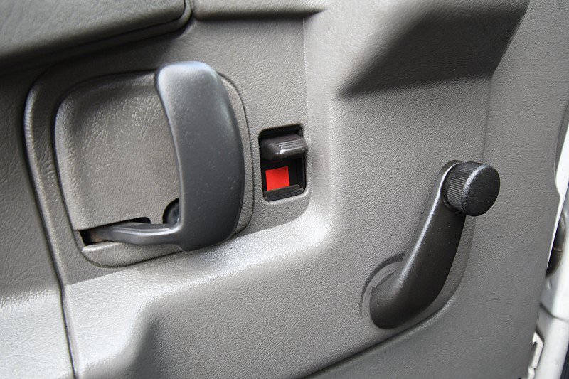 Used 2013 Chevrolet Express 3500 RWD image 9