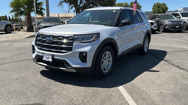 New 2026 Ford Explorer Active w/ Active Comfort Package RWD image 7