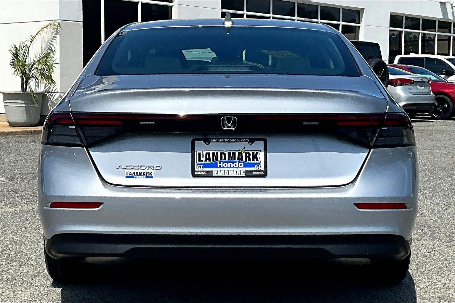 Used 2023 Honda Accord EX image 4