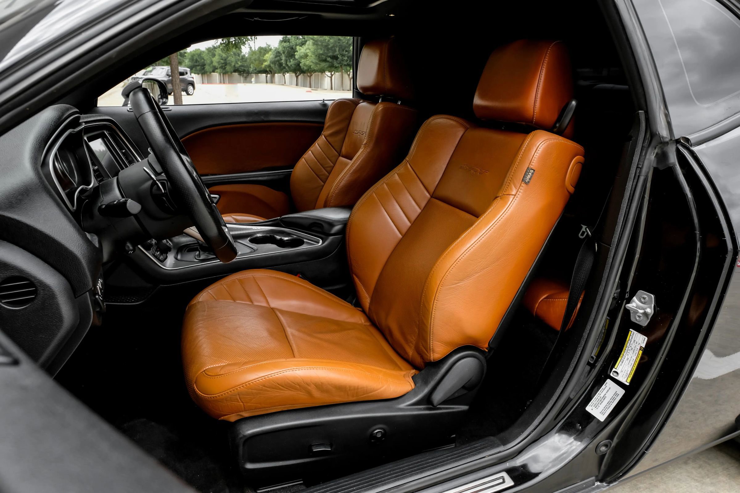 Used 2015 Dodge Challenger SRT w/ Technology Group RWD image 39