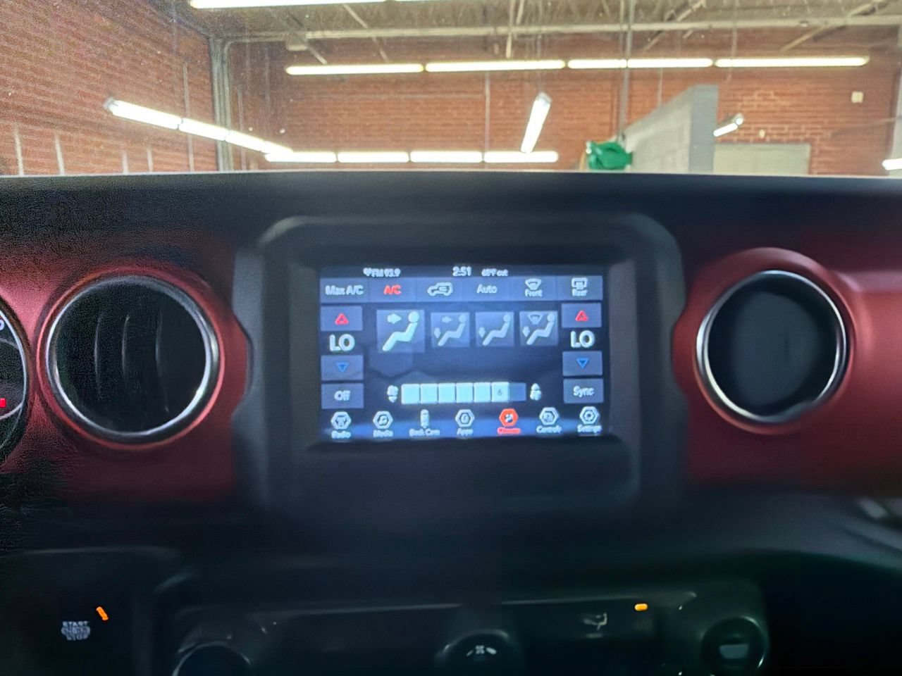 Used 2021 Jeep Wrangler Unlimited Rubicon AWD/4WD image 16