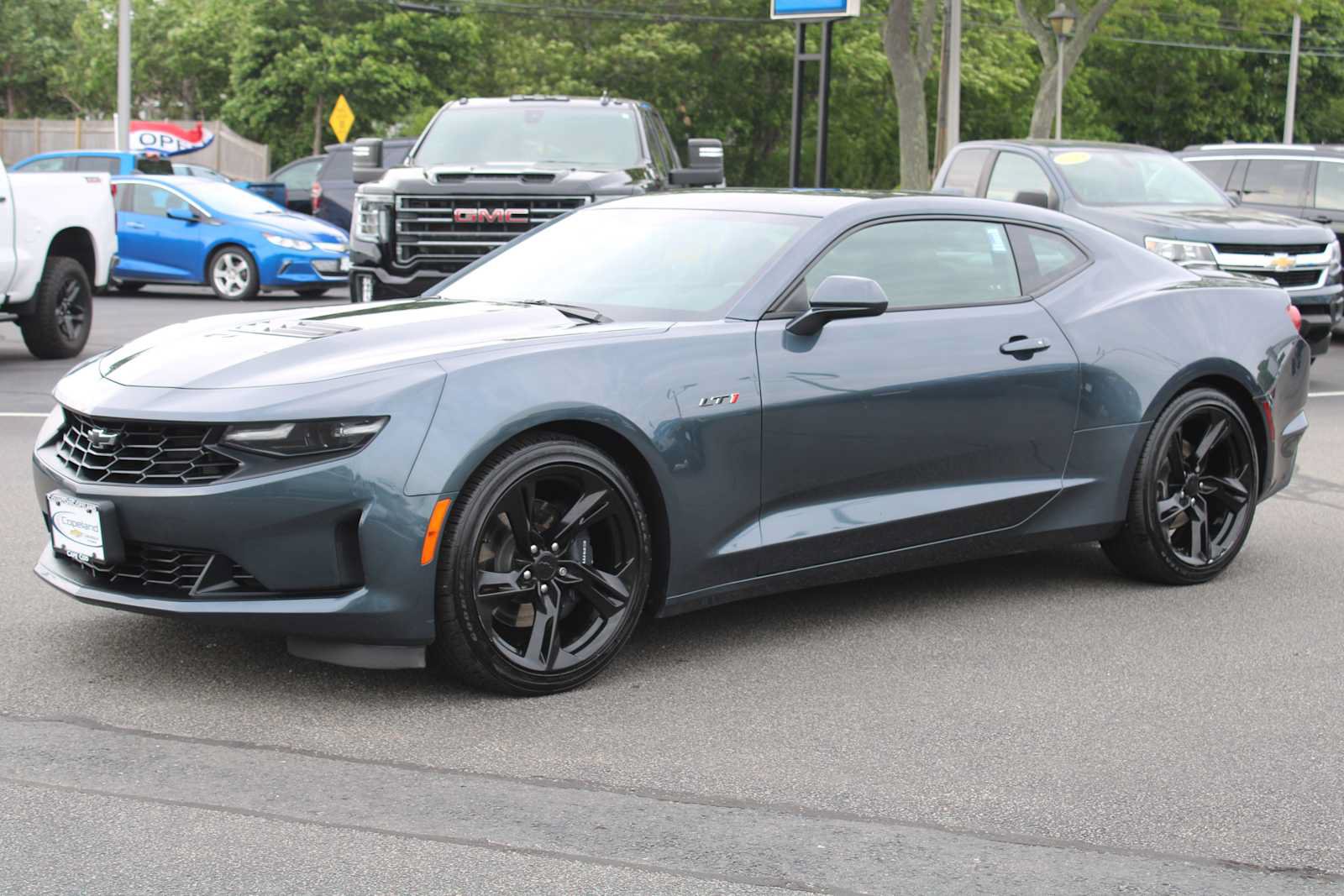 Certified 2022 Chevrolet Camaro LT w/ Technology Package RWD image 3