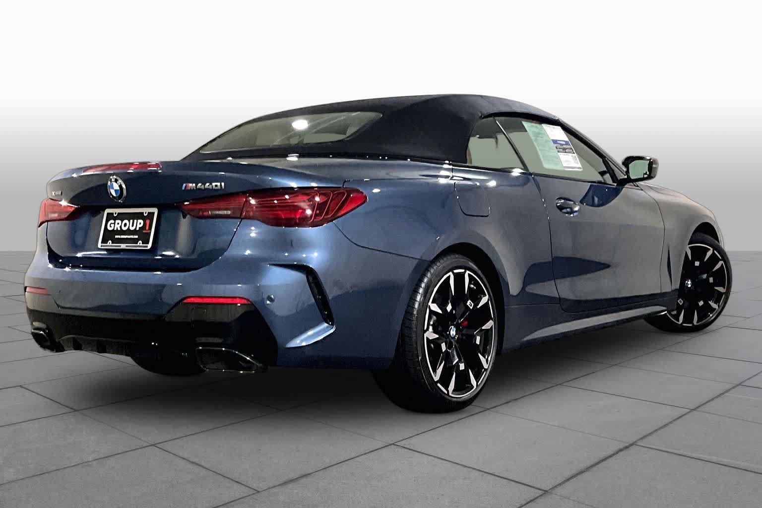 Used 2025 BMW 440i xDrive Convertible w/ Premium Package AWD/4WD image 12