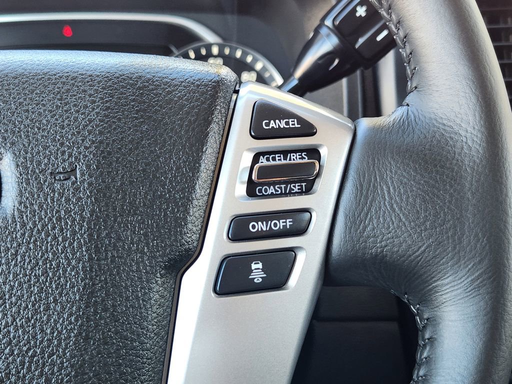Used 2024 Nissan Titan SV w/ SV Convenience Package image 23