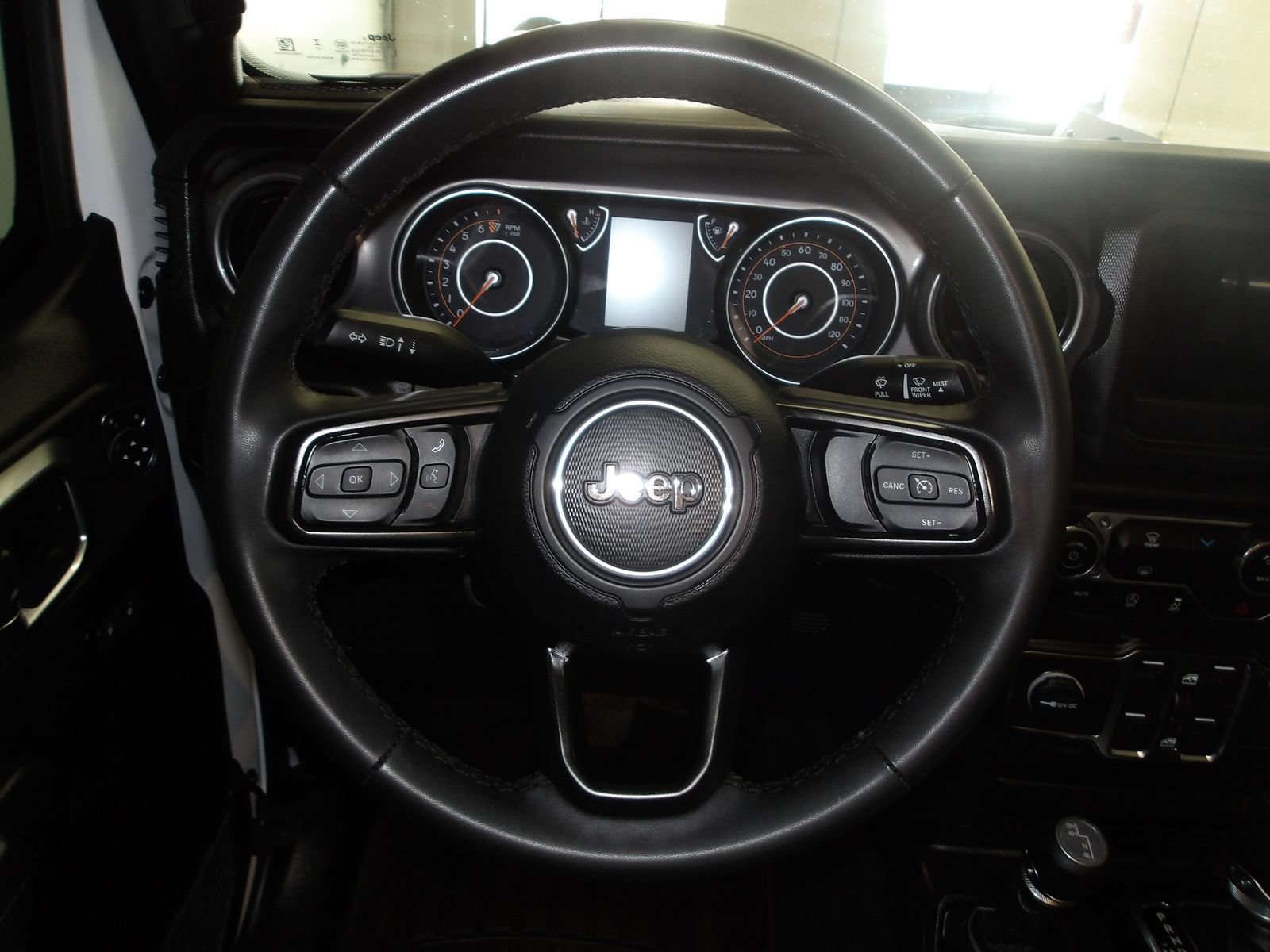 Used 2023 Jeep Gladiator Sport AWD/4WD image 13