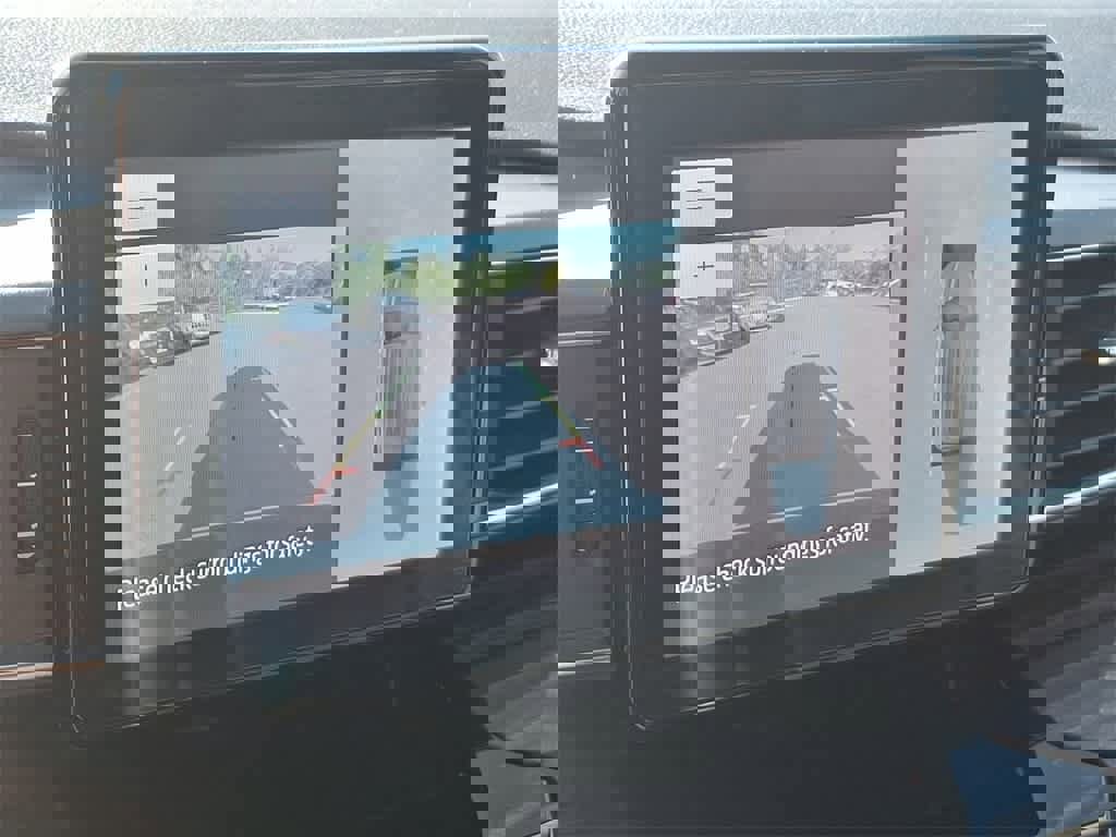 Used 2022 Ford Explorer Limited image 21