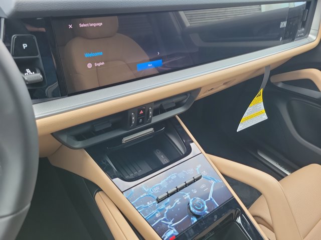 New 2026 Porsche Cayenne E-Hybrid AWD/4WD image 33