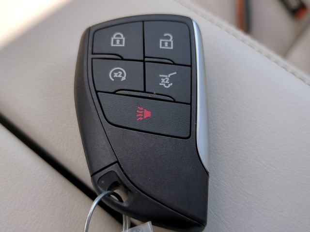 Used 2021 Buick Envision Avenir w/ Technology Package II FWD image 37