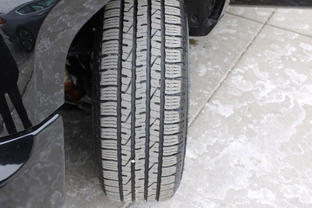 Used 2018 Chevrolet Silverado 1500 LT w/ All Star Edition image 12