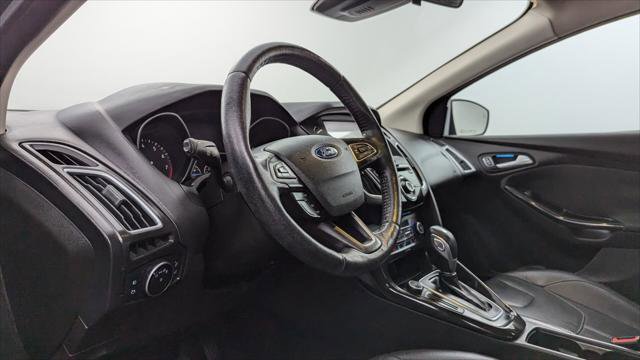 Used 2016 Ford Focus Titanium w/ Titanium Technology Package image 23