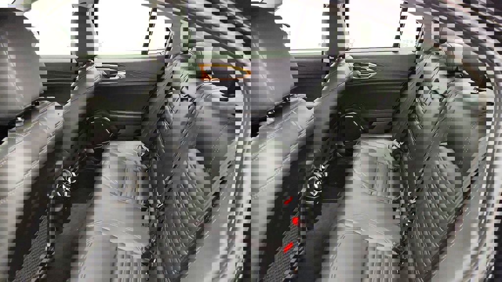 Used 2018 Alfa Romeo Giulia Ti w/ Quick Order Package 22X Lusso AWD/4WD image 21