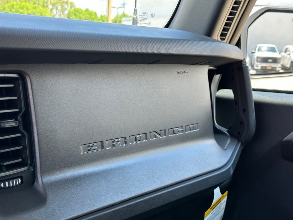 New 2026 Ford Bronco Badlands AWD/4WD image 8