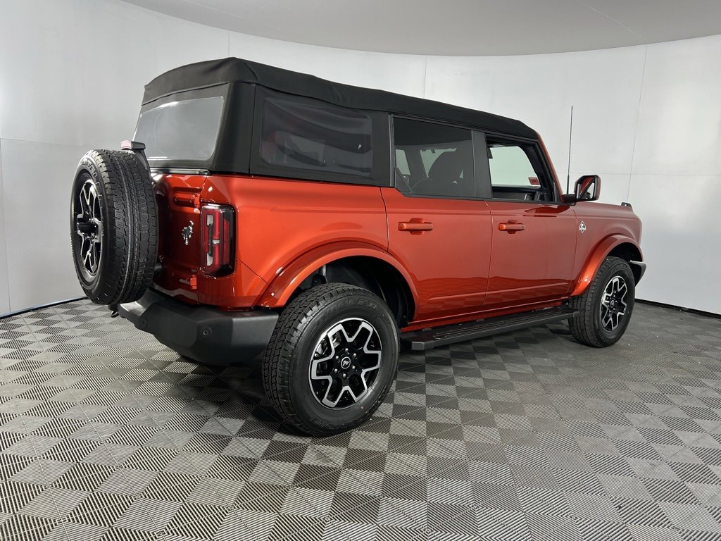 Used 2023 Ford Bronco Outer Banks image 7