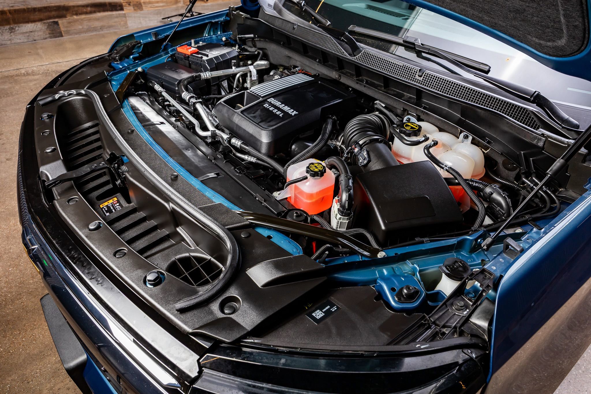 Used 2025 Chevrolet Suburban Premier w/ Sun And Tow Package image 37